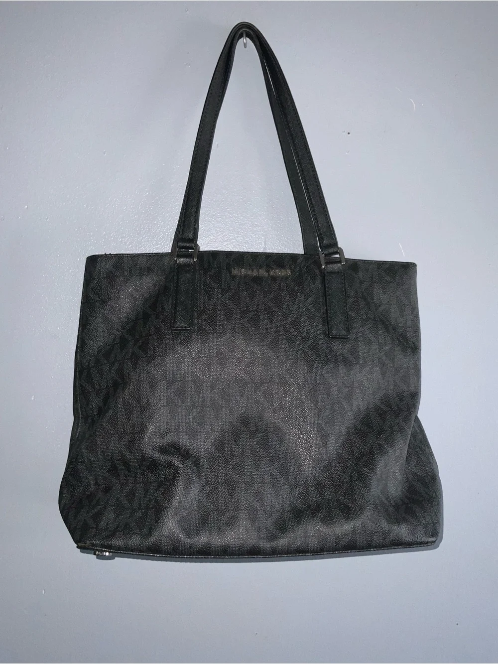 Michael Kors spacious michael